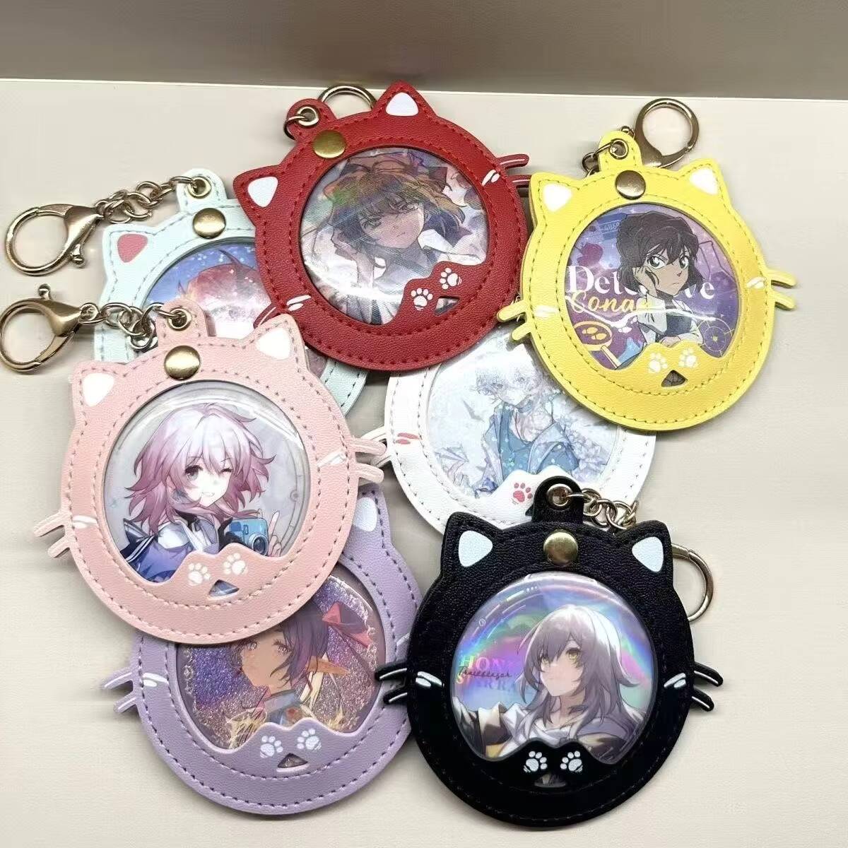 Support de badge en forme de c - Anime Merchandise China avis et prix