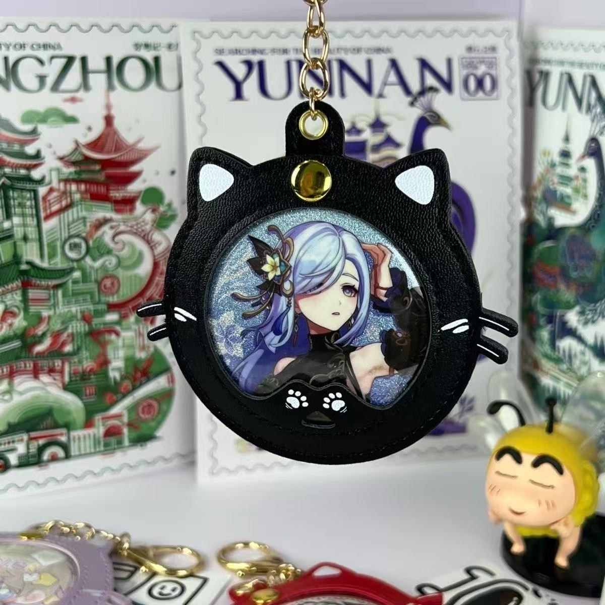 Support de badge en forme de c - Anime Merchandise China avis et prix